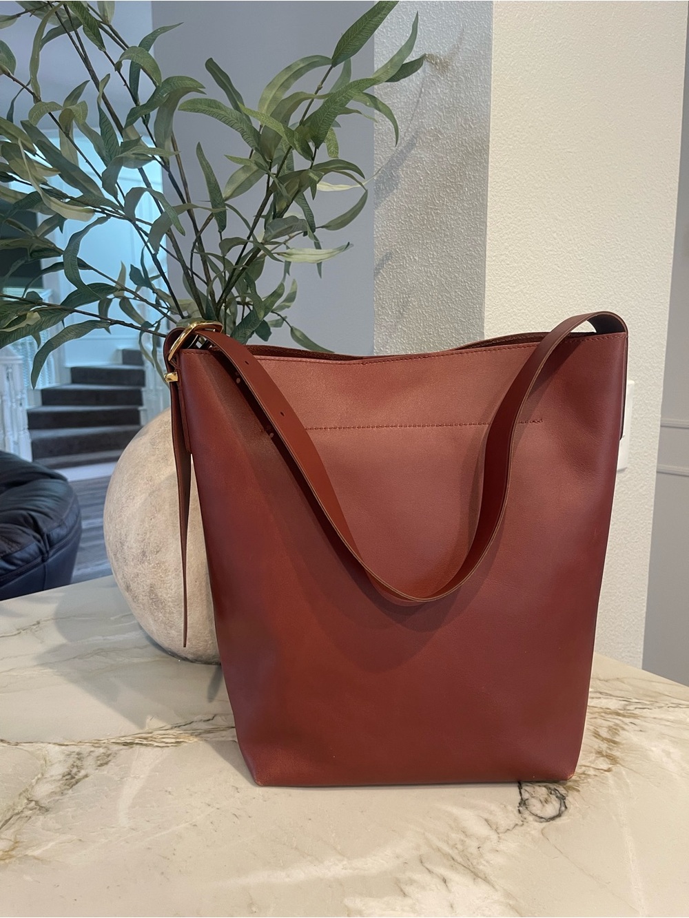 Madewell Leather Essential Tote in Brown